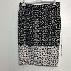 Vince Camuto Black/White Pattern Pencil Skirt